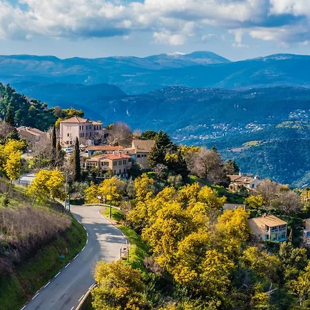 Апартаменты Collines Du Capitou *